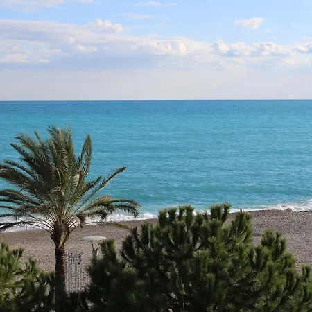 Le Beach Apartman *